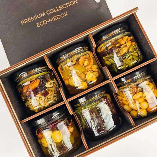 Premium gift set of MIXUP honey in a wooden box (6 desserts)